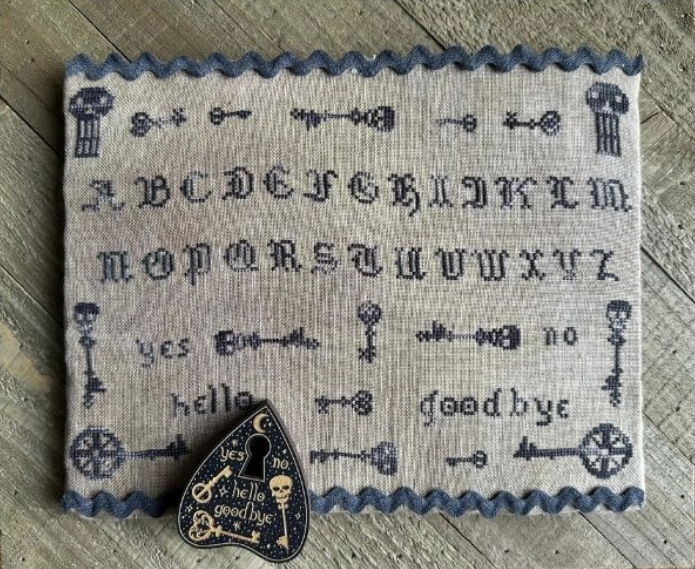 Keys to the Future Pattern - Rebel Stitcher Designs