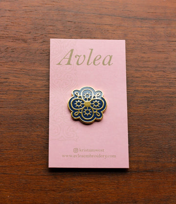 Pumpkin Seed Enamel Needle Minder - Avlea Folk Embroidery - Cross Stitch Notions