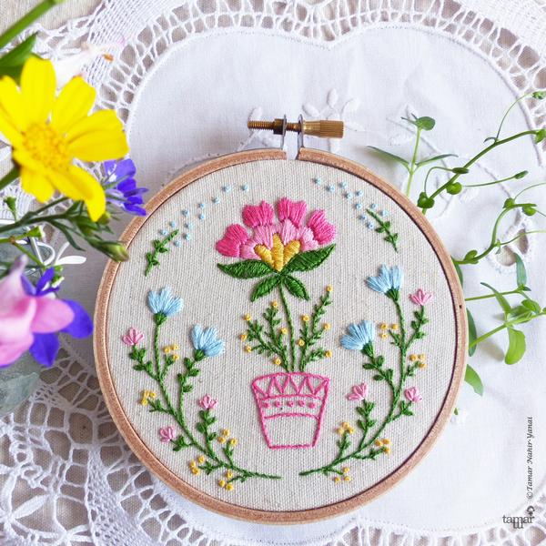 Flowerpot - Tamar Nahir-Yanai - Embroidery Kit