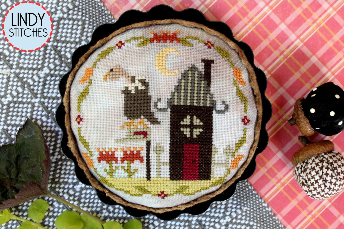 Vulture Villa (Happy Habitats #3) - Lindy Stitches - Cross Stitch Pattern