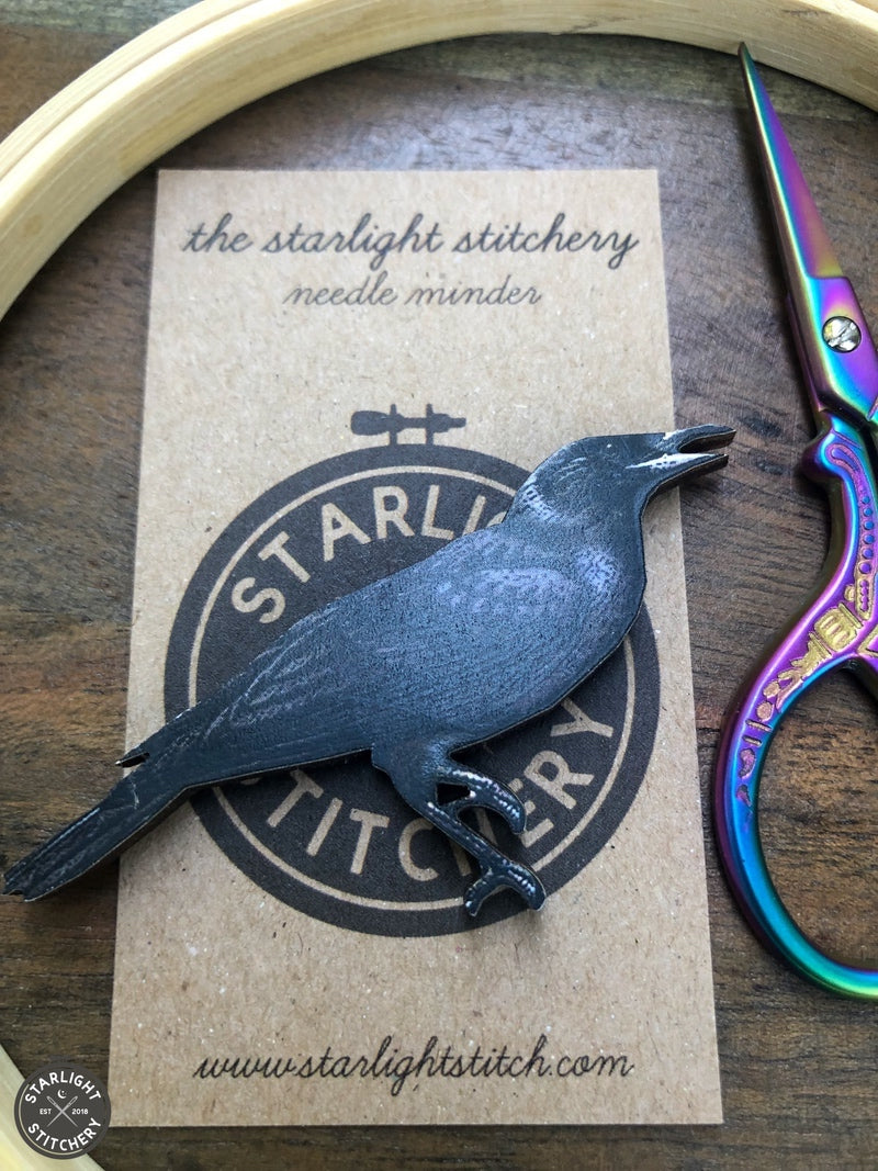 Blackbird Wooden Needle Minders