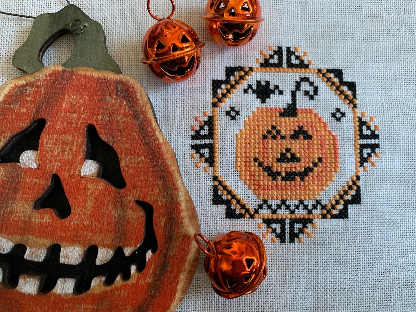 Jack-O-Lantern (Quirky Quaker) - Darling & Whimsy Designs - Cross Stitch Pattern