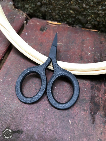 Susan Scissors - Kelmscott Designs