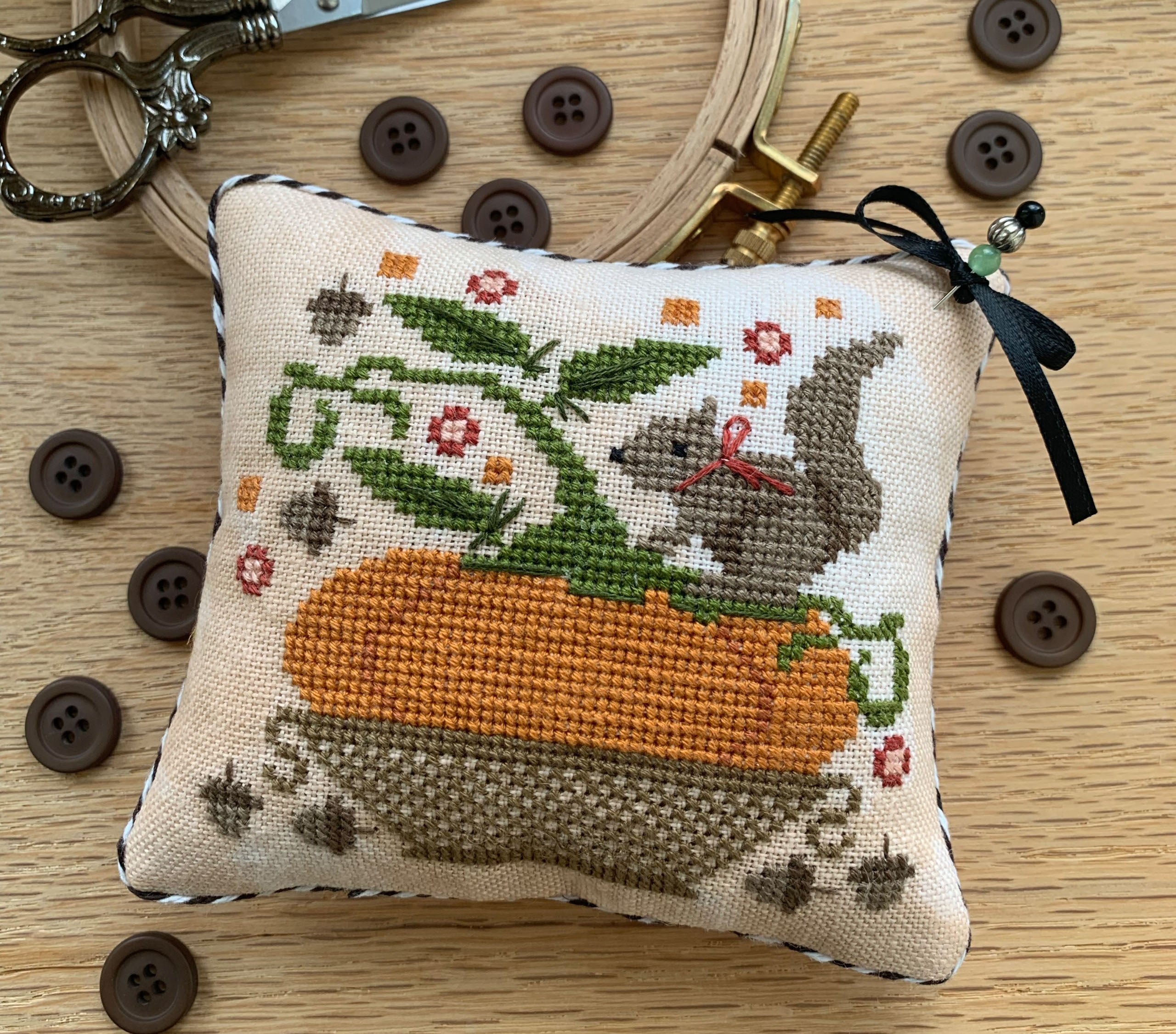 Pumpkin Basket Pinkeep - Stitches by Ethel - Cross Stitch Pattern [Needlework Marketplace 2026]