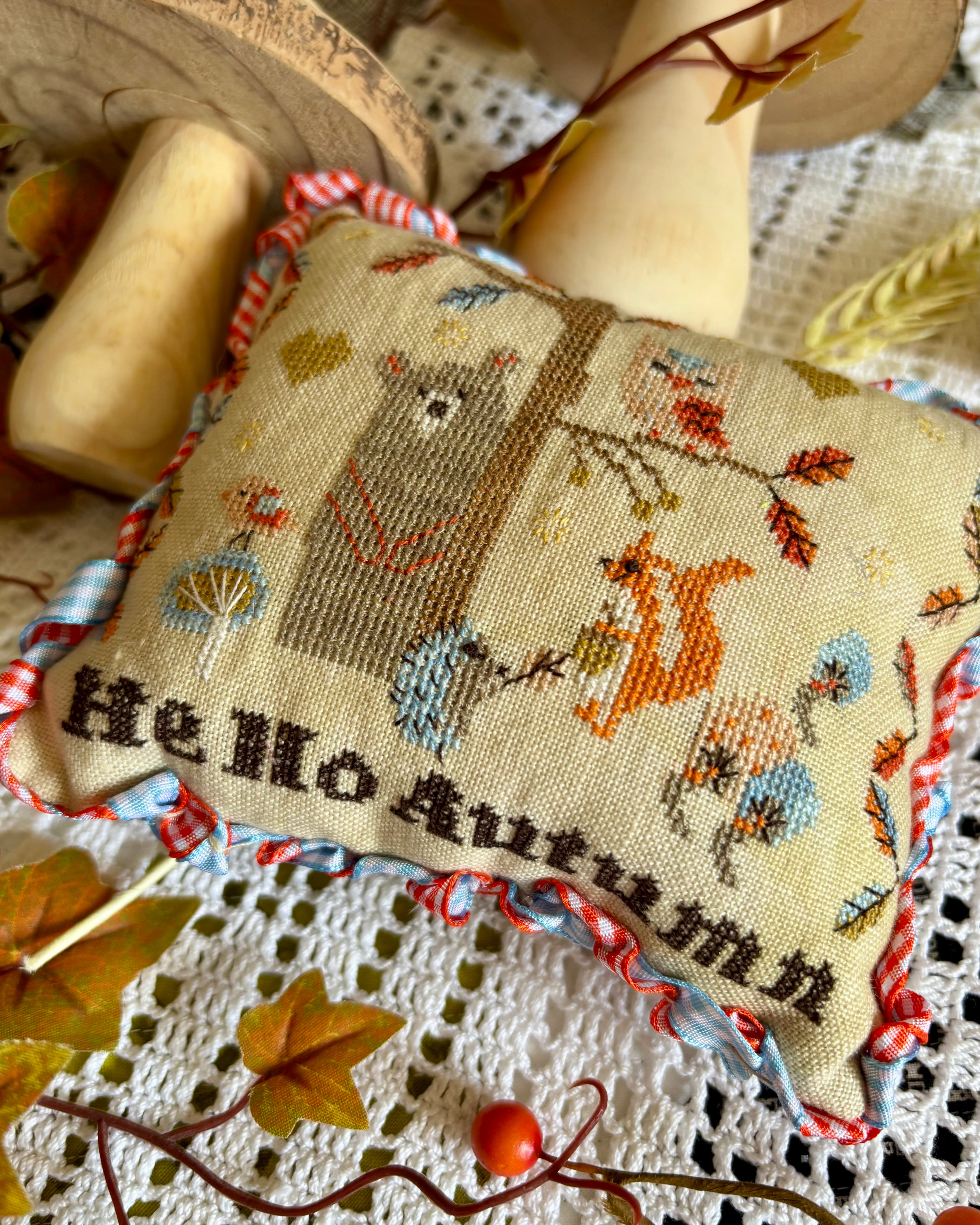 Hello Autumn - Yasmin's Made With Love - Cross Stitch Pattern [Needlework Marketplace 2025]