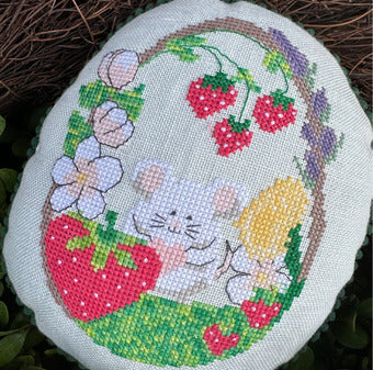 Mousy's Strawberry Basket - LuHu Stitches - Cross Stitch Pattern
