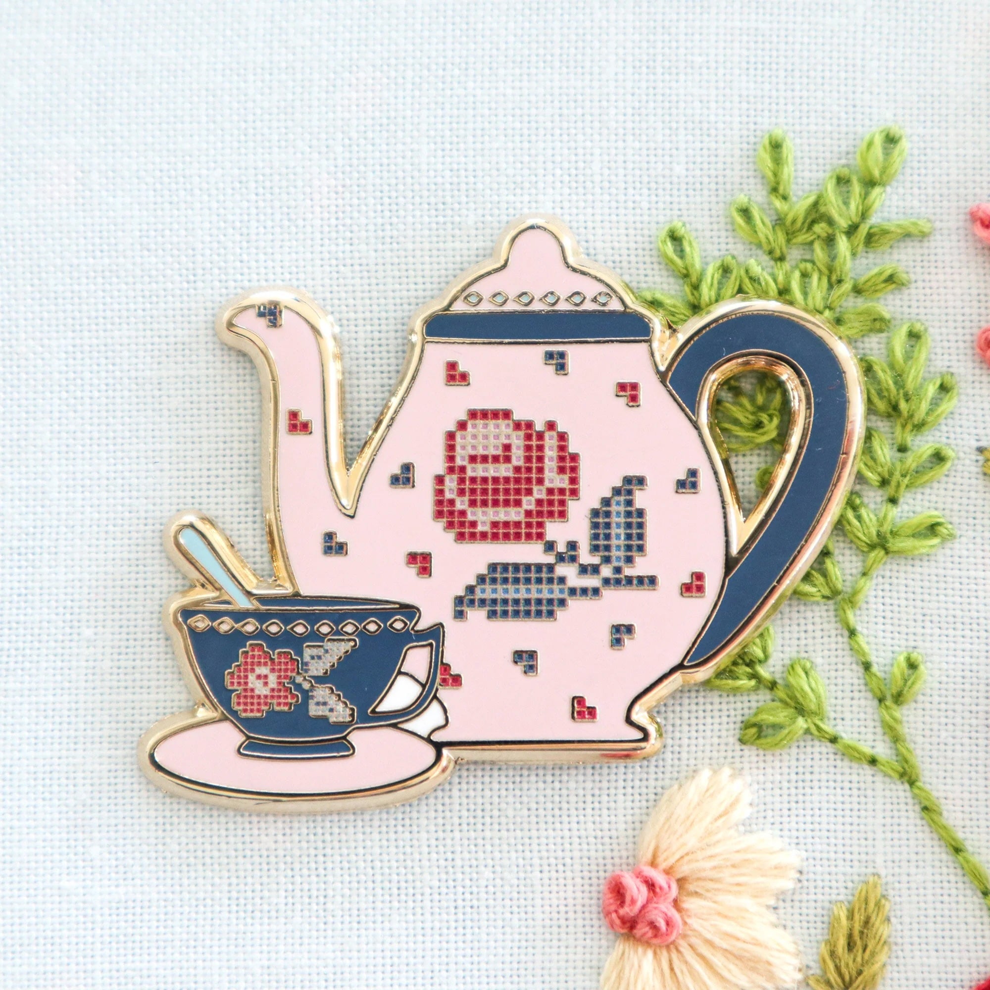 Roses Tea Set Needle Minder - Flamingo Toes