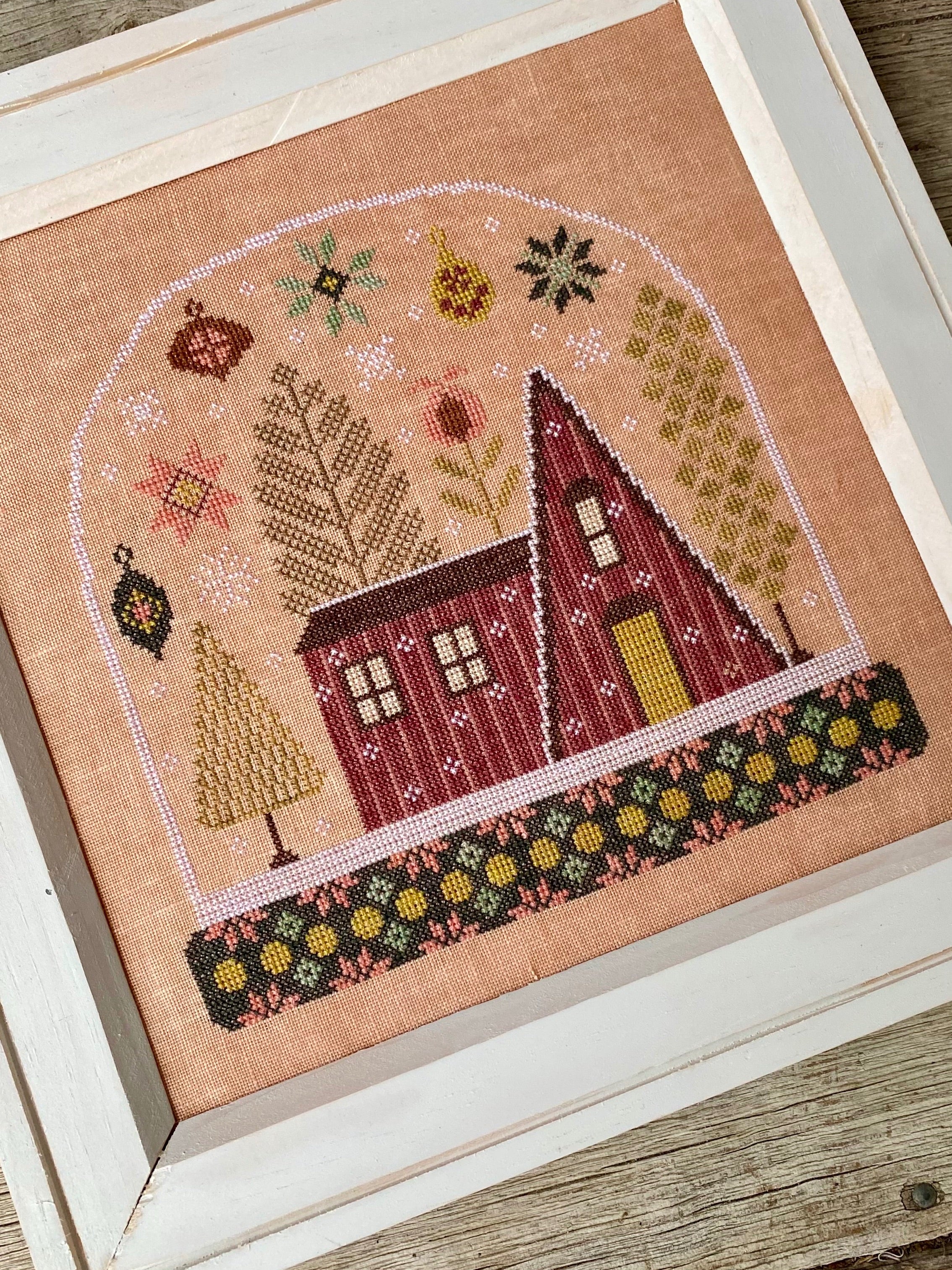 Pinetree Chalet - Blueberry Ridge Design - Cross Stitch Pattern [Nashville 2024 Exclusive]