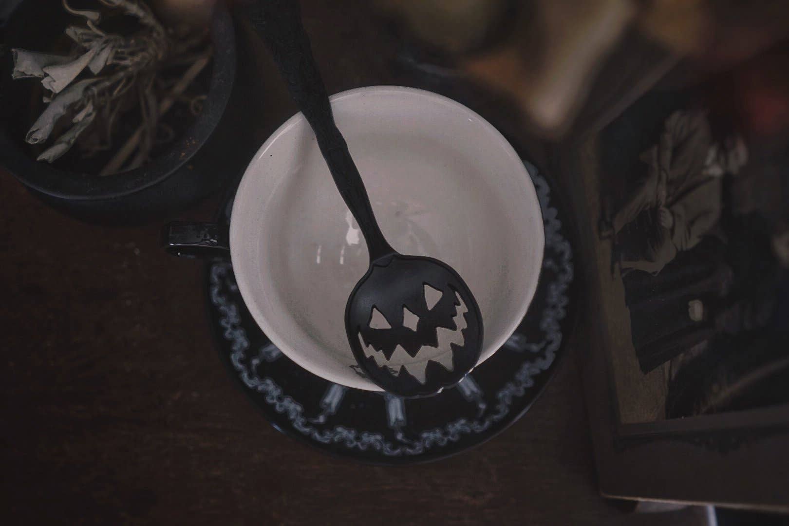 Haunted Hallows Tea Spoon - Lively Ghosts - Stitch Box Vault