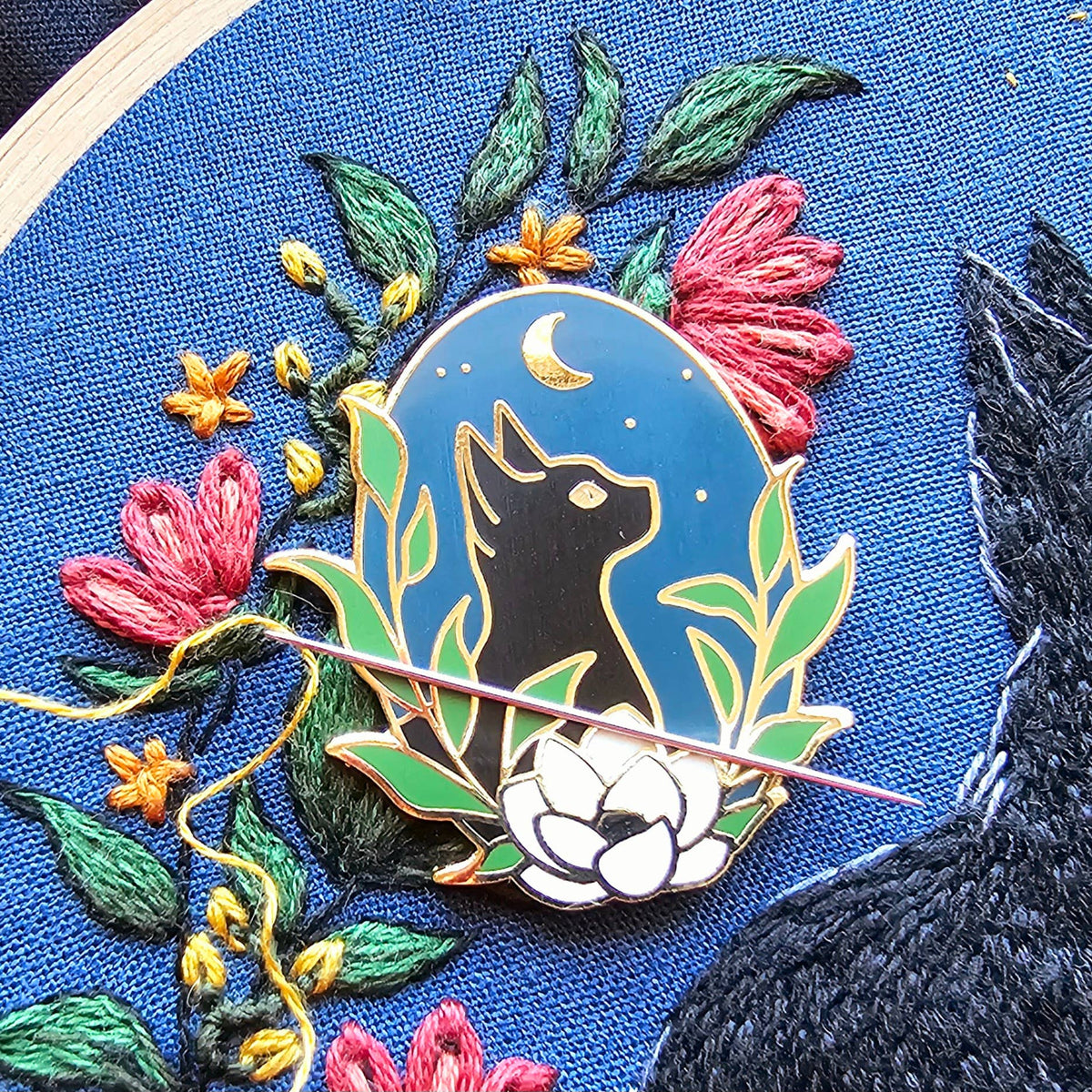 Black Cat Enamel Needle Minder - Jessica Long Embroidery