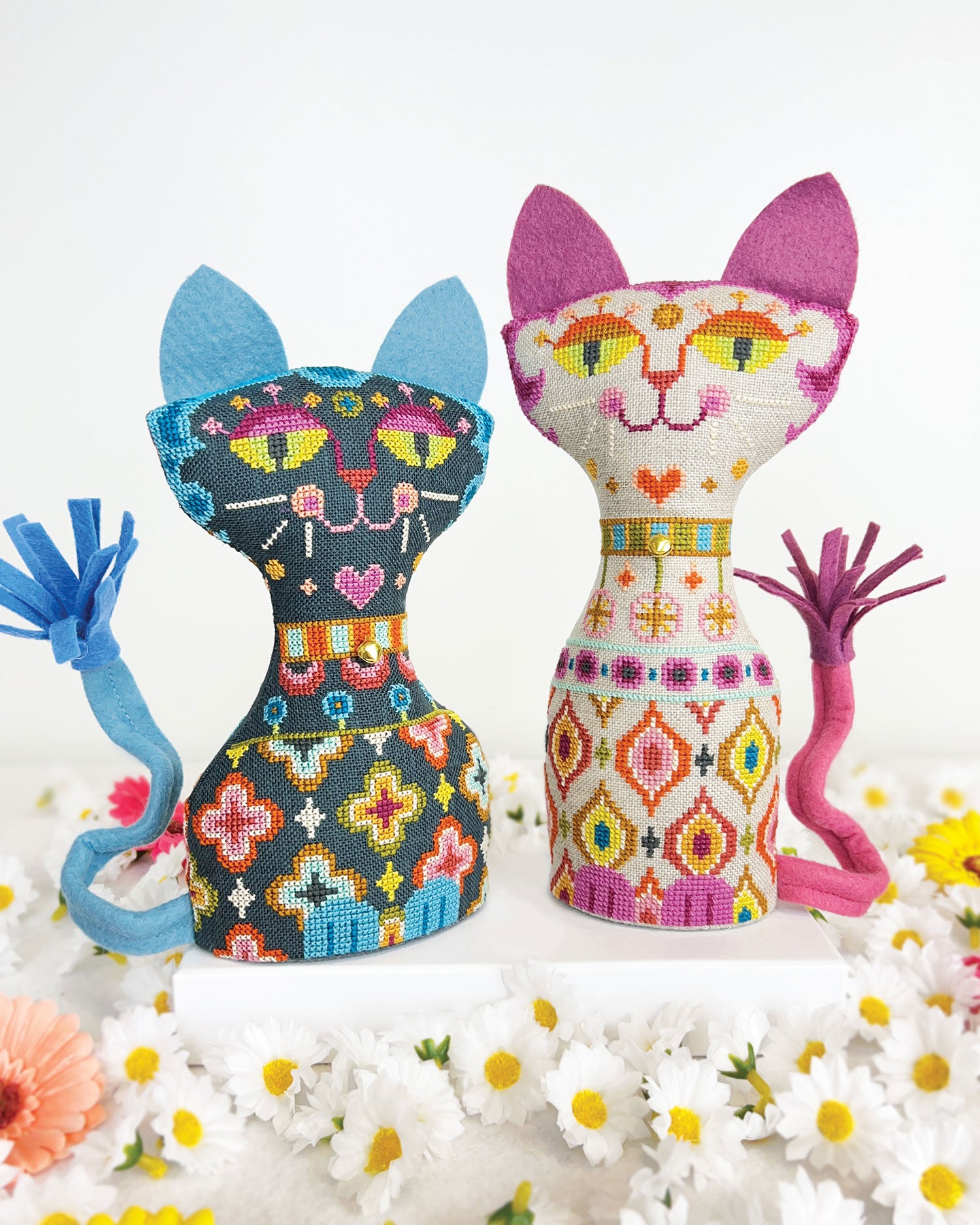 Hip Kitties - Satsuma Street - Cross Stitch Pattern [Nashville 2026]