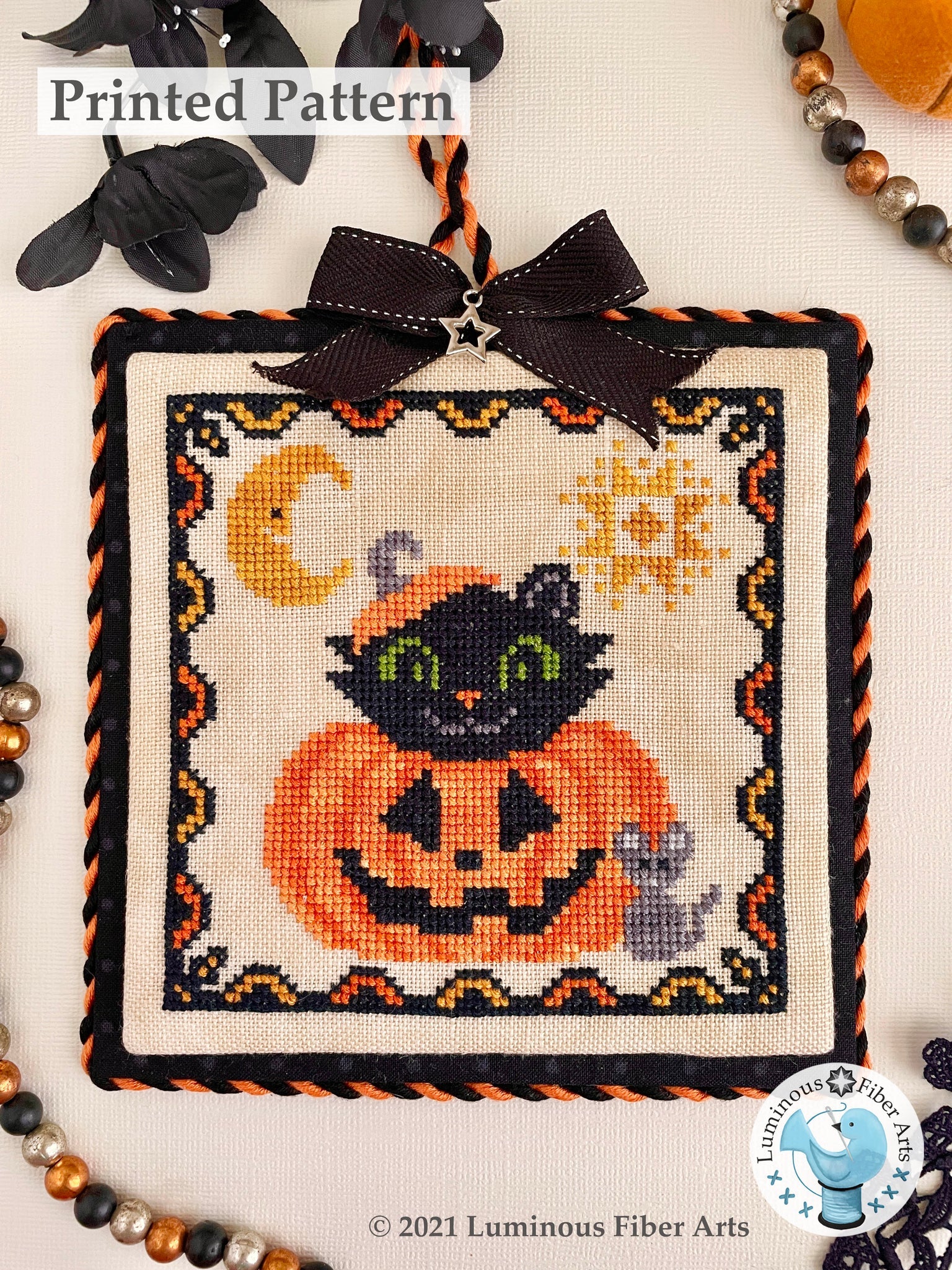 Cat-O-Lantern - Luminous Fiber Arts - Cross Stitch Pattern