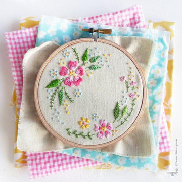 Circle of Flowers - Tamar Nahir-Yanai - Embroidery Kit