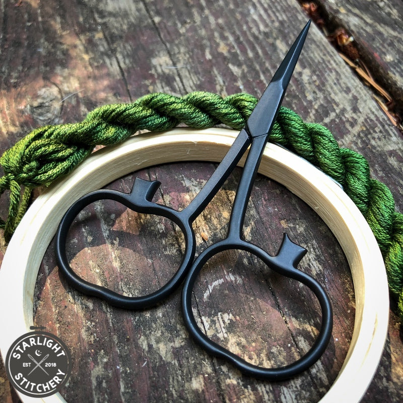 Pumpkin Scissors - Kelmscott Designs