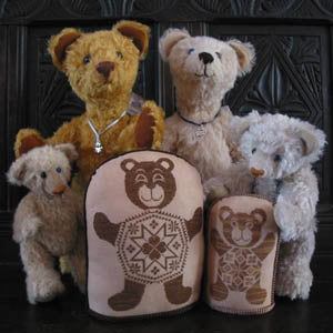 Quaker Teddy Bears - The Workbasket - Cross Stitch Pattern