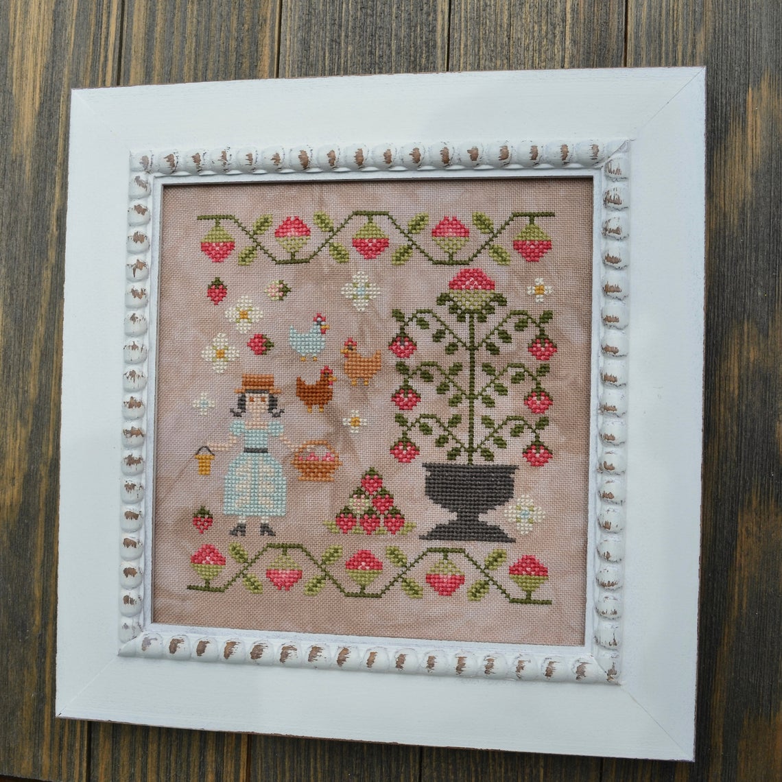 Gathering Strawberries - Annie Beez Folk Art - Cross Stitch Pattern