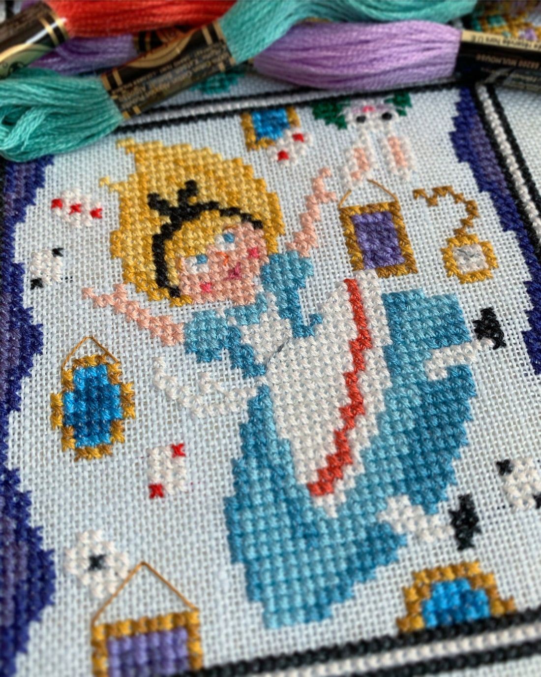 Alice in Wonderland - Satsuma Street - Cross Stitch Pattern