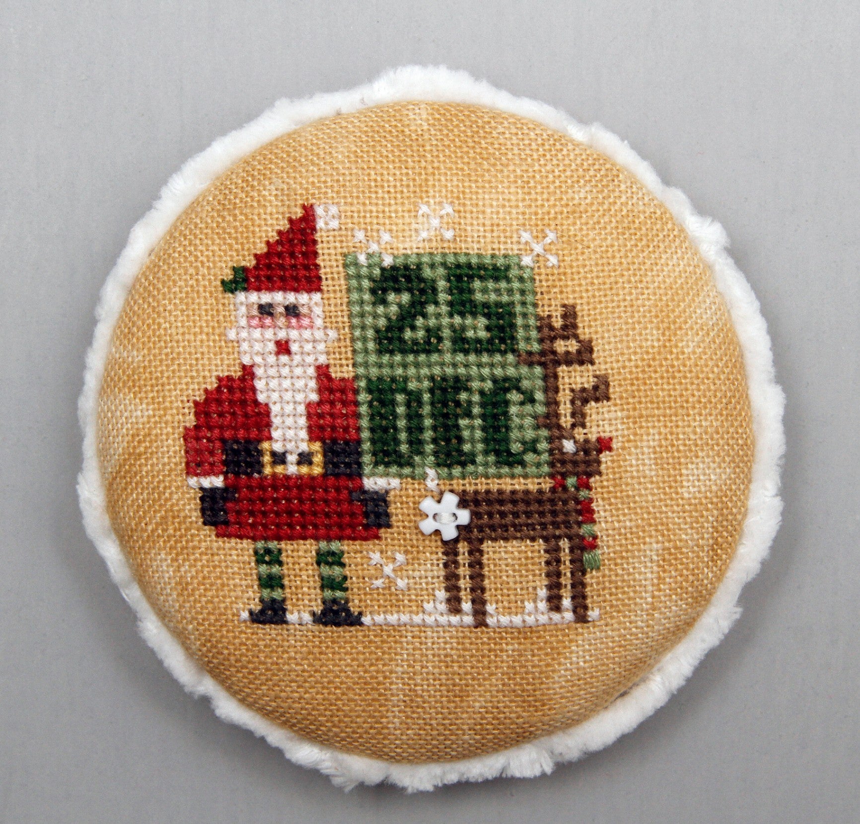 Pocket Round: December 25 - Heart in Hand - Cross Stitch Pattern