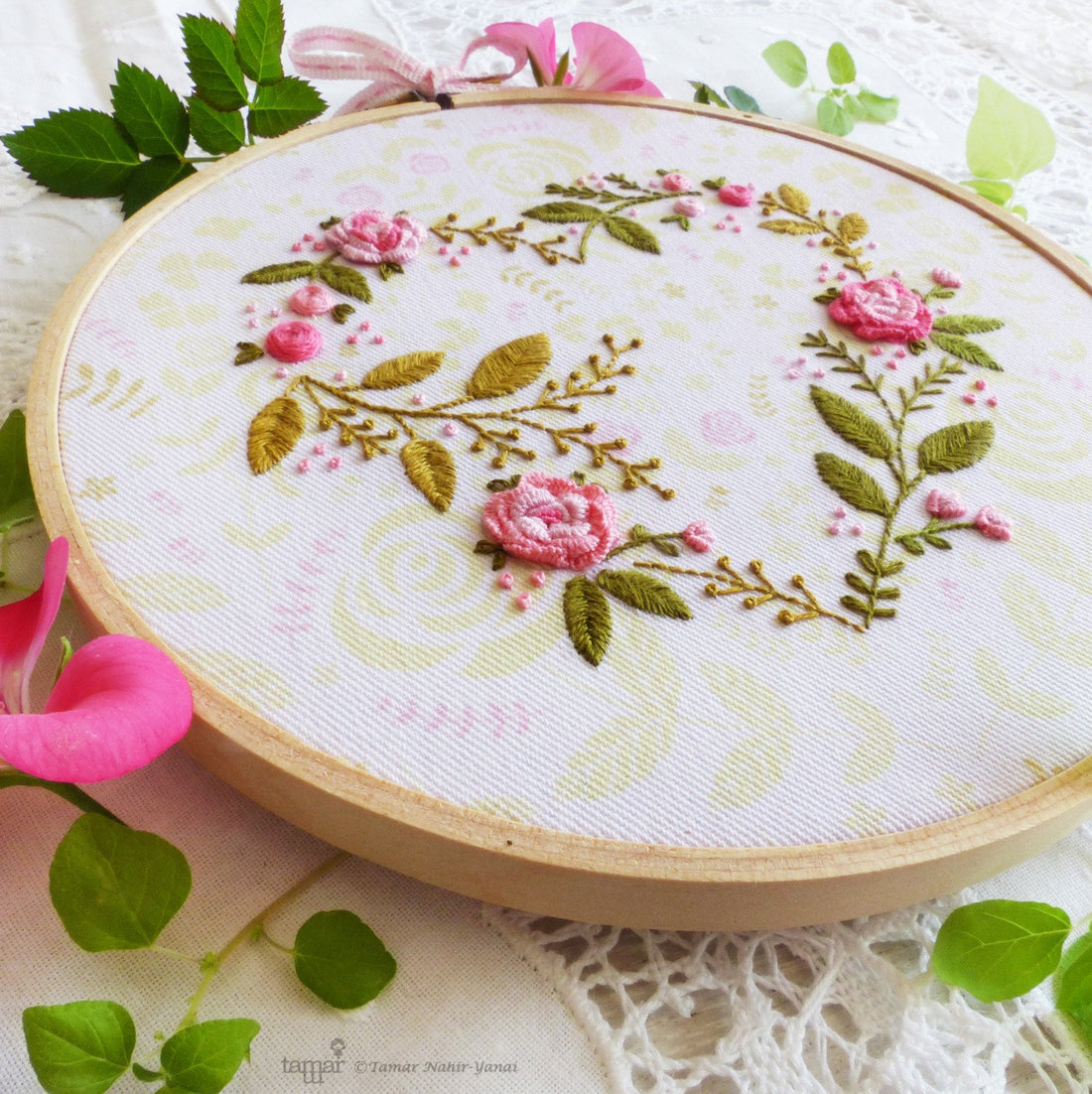Flower Heart - Tamar Nahir-Yanai - Embroidery Kit