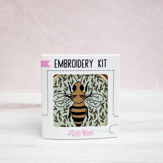 Bee - Holly Oddly - Embroidery Kit