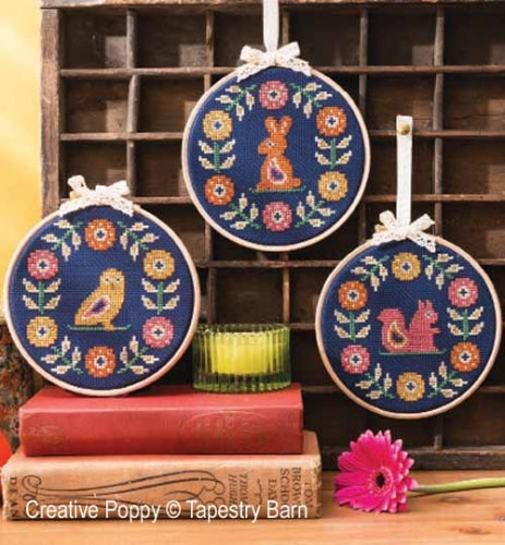 Woodland Wreaths Forest Friends - Tapestry Barn - Cross Stitch Pattern